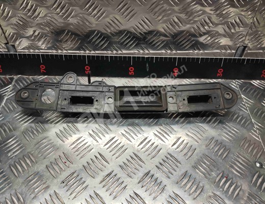 Накладка двери (крышки) багажника Volkswagen Touran I (1T) 2003-2006  Volkswagen Touran Touran I (1T) 2003-2006