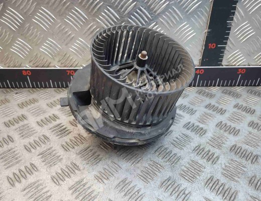 Моторчик печки Volkswagen Caddy III (2K) 2004-2010  Volkswagen Caddy Caddy III (2K) 2004-2010