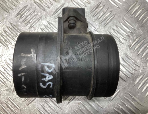 Расходомер воздуха Volkswagen Passat B6 (3C) 2005-2010  Volkswagen Passat Passat B6 (3C) 2005-2010