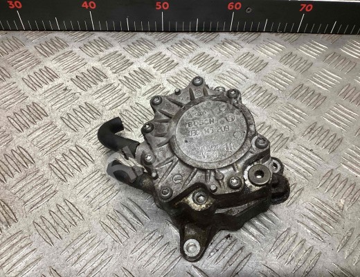 Насос вакуумный Volkswagen Golf V (1K) 2004-2009  Volkswagen Golf Golf V (1K) 2004-2009