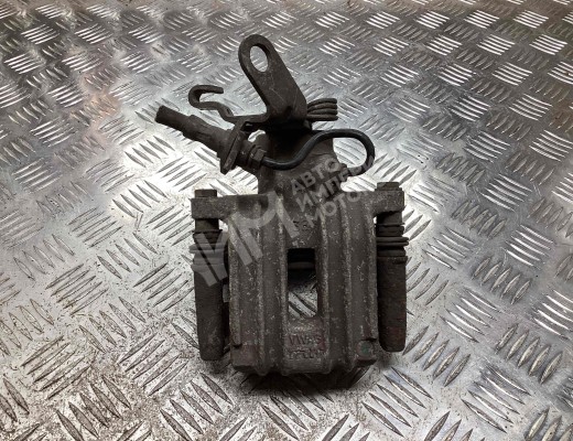 Суппорт задний правый Audi A3 II (8P) 2003-2005  Audi A3 A3 II (8P) 2003-2005