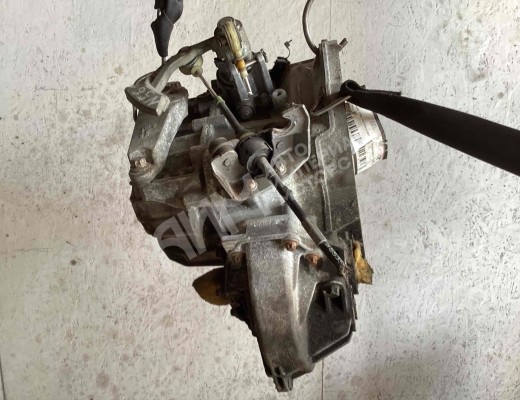 КПП механическая (МКПП) 5-ступенчатая Opel Astra H 2004-2007  Opel Astra Astra H 2004-2007