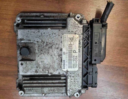 Блок управления двигателем Toyota Yaris II (XP90) 2005-2011  Toyota Yaris Yaris II (XP90) 2005-2011