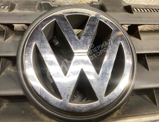 Решетка радиатора Volkswagen Touran I (1T) 2003-2006  Volkswagen Touran Touran I (1T) 2003-2006
