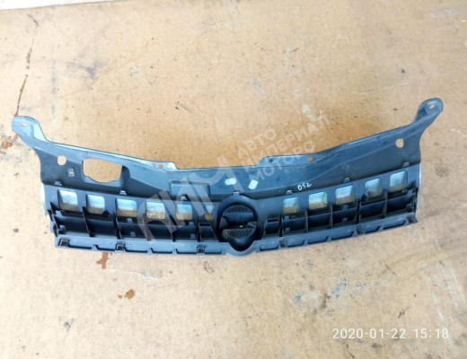 Решетка радиатора Opel Astra H 2004-2007  Opel Astra Astra H 2004-2007