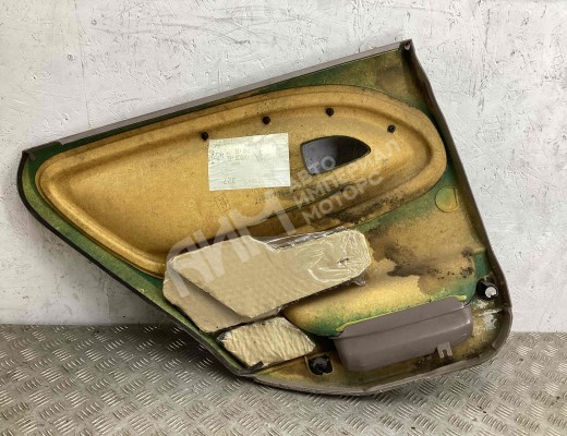 Обшивка двери задней правой (дверная карта) Volvo S40 I (VS) 1995-2000  Volvo S40 S40 I (VS) 1995-2000