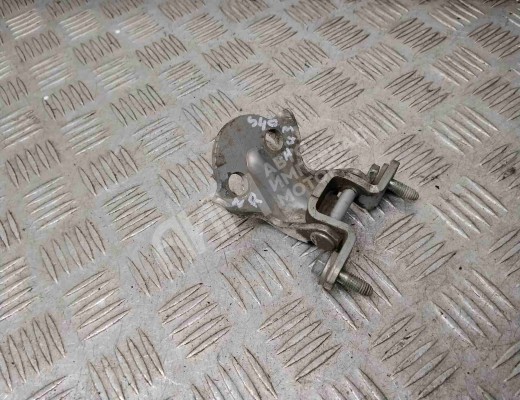 Петля двери задней правой Volvo S40 I (VS) 1995-2000  Volvo S40 S40 I (VS) 1995-2000