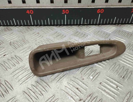 Кнопка стеклоподъемника заднего правого Volvo S40 I (VS) 1995-2000  Volvo S40 S40 I (VS) 1995-2000