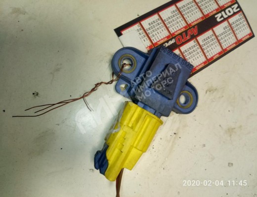 Датчик удара Volkswagen Passat B6 (3C) 2005-2010  Volkswagen Passat Passat B6 (3C) 2005-2010