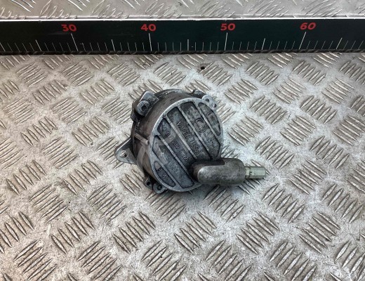 Насос вакуумный Mercedes Sprinter I (W901-905) 1995-2006  Mercedes Sprinter Sprinter I (W901-905) 1995-2006