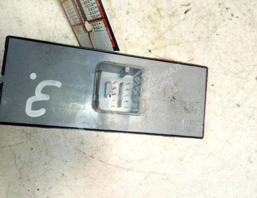 Кнопка стеклоподъемника Volkswagen Passat B6 (3C) 2005-2010  Volkswagen Passat Passat B6 (3C) 2005-2010