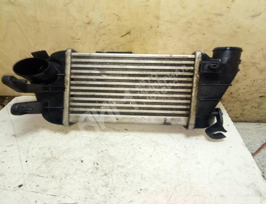 Интеркулер Audi A4 B7 (8EC, 8ED) 2004-2008  Audi A4 A4 B7 (8EC, 8ED) 2004-2008