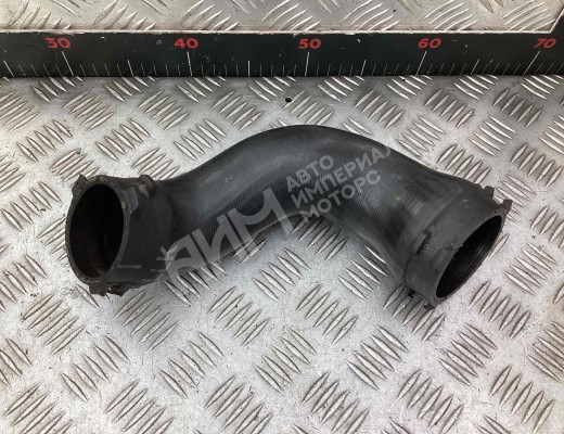 Патрубок интеркулера Audi A4 B6 (8EC, 8E5) 2000-2004  Audi A4 A4 B6 (8EC, 8E5) 2000-2004