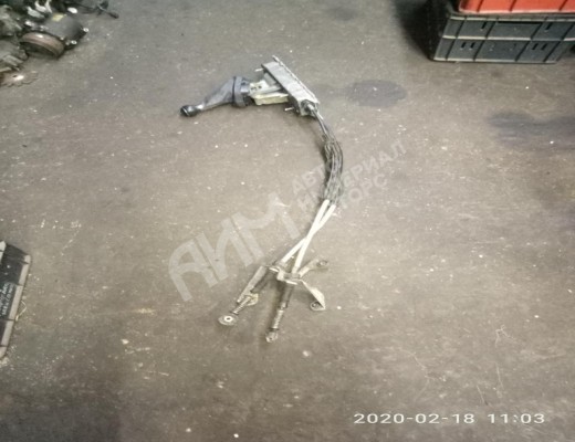 Кулиса Volkswagen Touran I (1T) 2003-2006  Volkswagen Touran Touran I (1T) 2003-2006