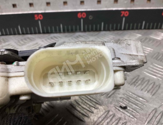 Замок двери передней левой Audi A4 B7 (8EC, 8ED) 2004-2008  Audi A4 A4 B7 (8EC, 8ED) 2004-2008