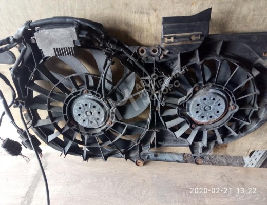 Вентилятор радиатора Audi A4 B6 (8EC, 8E5) 2000-2004  Audi A4 A4 B6 (8EC, 8E5) 2000-2004