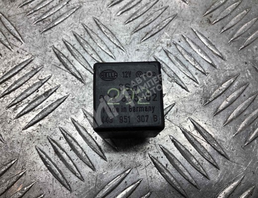 Реле (прочие) Audi 100 C4 (4A) 1990-1995  Audi 100 100 C4 (4A) 1990-1995