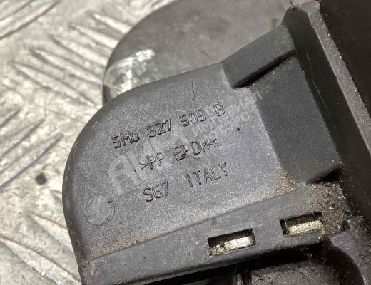 Замок багажника Volkswagen Golf+ V (5M) 2005-2014  Volkswagen Golf Plus Golf+ V (5M) 2005-2014