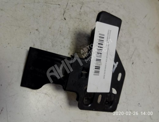Замок капота Volkswagen Transporter T5 (7H) 2003-2015  Volkswagen Transporter Transporter T5 (7H) 2003-2015