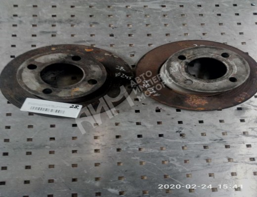 Диск тормозной задний Audi 80 B4 (8C) 1991-1995  Audi 80 80 B4 (8C) 1991-1995