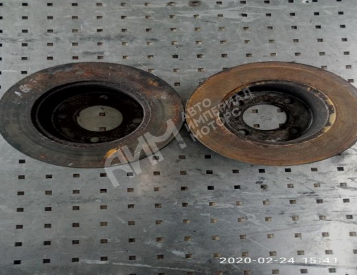 Диск тормозной задний Audi 80 B4 (8C) 1991-1995  Audi 80 80 B4 (8C) 1991-1995