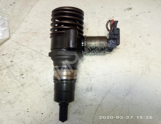 Форсунка Volkswagen Passat B6 (3C) 2005-2010  Volkswagen Passat Passat B6 (3C) 2005-2010