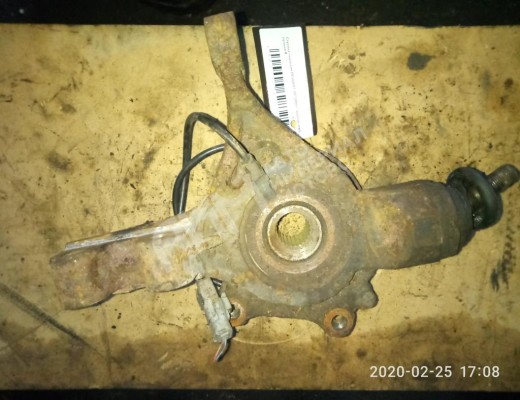 Ступица передняя правая Peugeot 307 (3A/3H) 2001-2005  Peugeot 307 307 (3A/3H) 2001-2005
