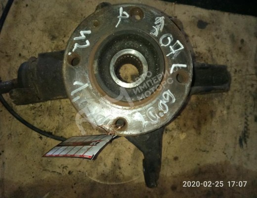 Ступица передняя левая Peugeot 307 (3A/3H) 2001-2005  Peugeot 307 307 (3A/3H) 2001-2005