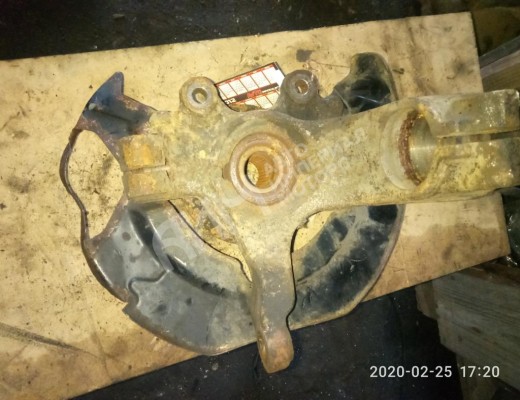 Ступица передняя правая Mazda 5 I (CR) 2005-2010  Mazda 5 5 I (CR) 2005-2010
