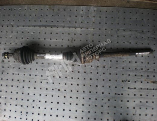 Полуось передняя правая (приводной вал, ШРУС) Peugeot Partner I 1996-2008  Peugeot Partner Partner I 1996-2008
