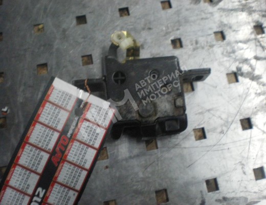 Замок багажника Audi 80 B4 (8C) 1991-1995  Audi 80 80 B4 (8C) 1991-1995