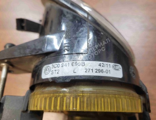 Фара противотуманная левая Volkswagen Passat B6 (3C) 2005-2010  Volkswagen Passat Passat B6 (3C) 2005-2010