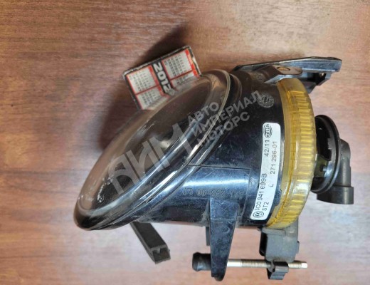 Фара противотуманная левая Volkswagen Passat B6 (3C) 2005-2010  Volkswagen Passat Passat B6 (3C) 2005-2010