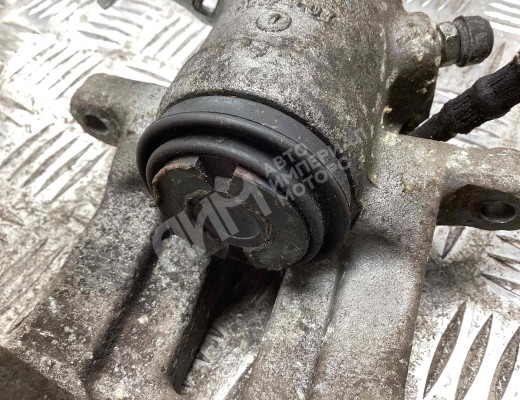 Суппорт задний левый Audi A3 I (8L) 2000-2003 рестайлинг  Audi A3 A3 I (8L) 2000-2003 рестайлинг