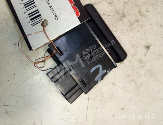 Кнопка аварийной сигнализации Honda Accord V 1993-1998  Honda Accord Accord V 1993-1998
