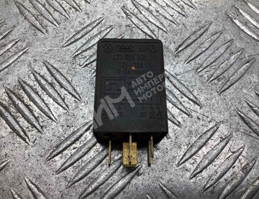 Реле стеклоочистителей (дворников) Audi 80 B3 (89) 1986-1991  Audi 80 80 B3 (89) 1986-1991