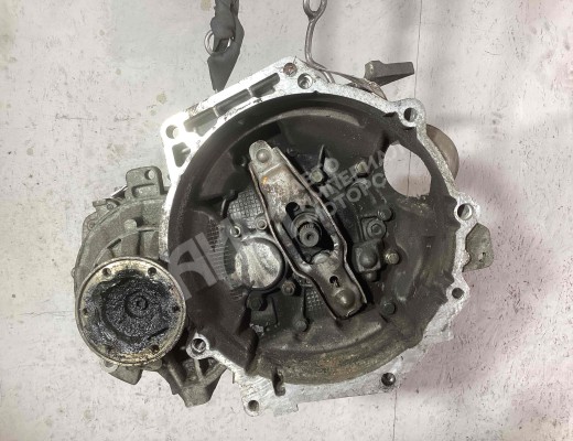 КПП механическая (МКПП) 5-ступенчатая Volkswagen Golf V (1K) 2004-2009  Volkswagen Golf Golf V (1K) 2004-2009