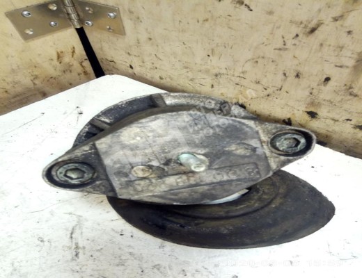 Подушка крепления двигателя Audi A4 B5 (8D) 1994-1999  Audi A4 A4 B5 (8D) 1994-1999