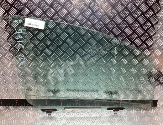 Стекло двери передней правой Toyota Yaris II (XP90) 2005-2011  Toyota Yaris Yaris II (XP90) 2005-2011