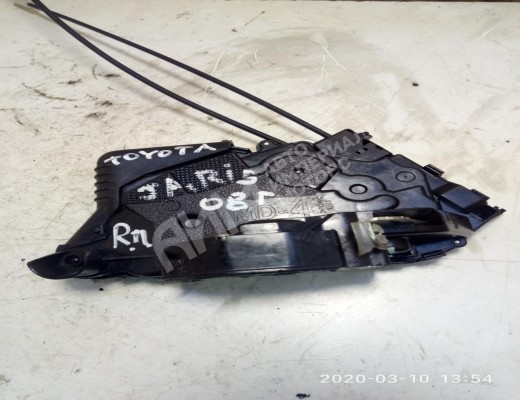 Замок двери передней правой Toyota Yaris II (XP90) 2005-2011  Toyota Yaris Yaris II (XP90) 2005-2011