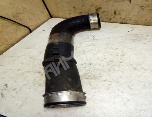 Патрубок интеркулера Volkswagen Passat B6 (3C) 2005-2010  Volkswagen Passat Passat B6 (3C) 2005-2010