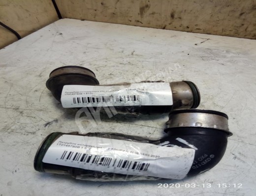 Патрубок интеркулера Volkswagen Touran I (1T) 2003-2006  Volkswagen Touran Touran I (1T) 2003-2006