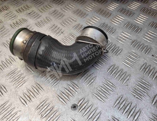 Патрубок интеркулера Volkswagen Touran I (1T) 2003-2006  Volkswagen Touran Touran I (1T) 2003-2006