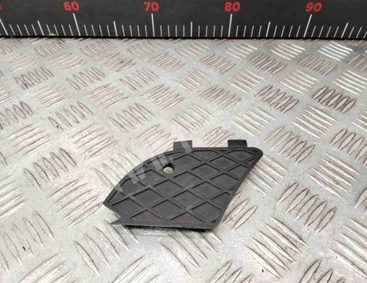Заглушка (решетка) в бампер Mercedes E (W210) 1995-1999  Mercedes E E (W210) 1995-1999