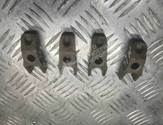 Скоба (кронштейн) крепления форсунки Volkswagen Polo III (6N/6K) 1994-2002  Volkswagen Polo Polo III (6N/6K) 1994-2002