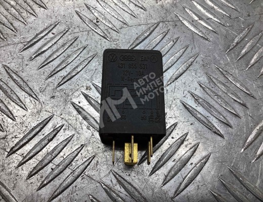 Реле стеклоочистителей (дворников) Audi 80 B3 (89) 1986-1991  Audi 80 80 B3 (89) 1986-1991