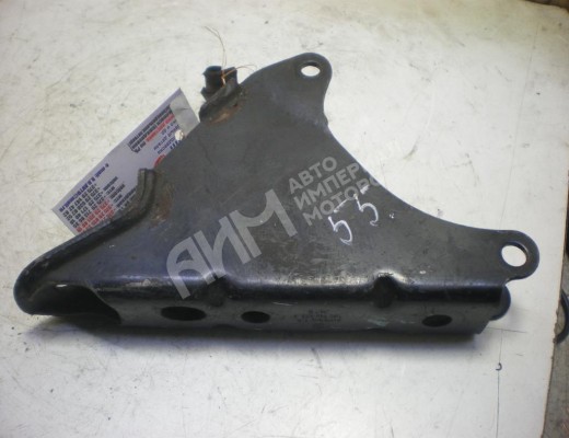 Кронштейн двигателя Volkswagen Golf III (1H) 1991-1997  Volkswagen Golf Golf III (1H) 1991-1997