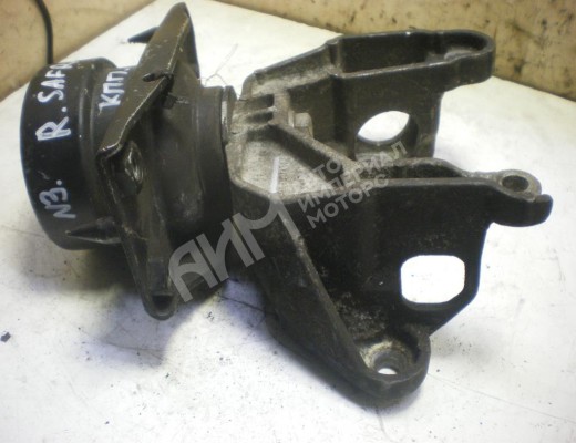 Кронштейн КПП Renault Safrane 1992-2000  Renault Safrane Safrane 1992-2000