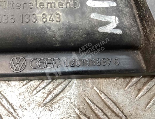 Корпус воздушного фильтра Audi 80 B3 (89) 1986-1991  Audi 80 80 B3 (89) 1986-1991