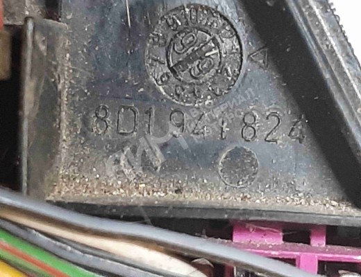 Блок предохранителей Volkswagen Passat B5 (3B) 1996-2000  Volkswagen Passat Passat B5 (3B) 1996-2000